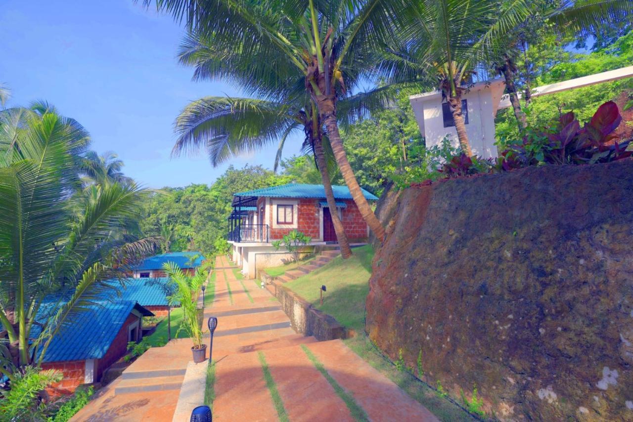 Atmani Waterfront Resort Cola Exterior photo