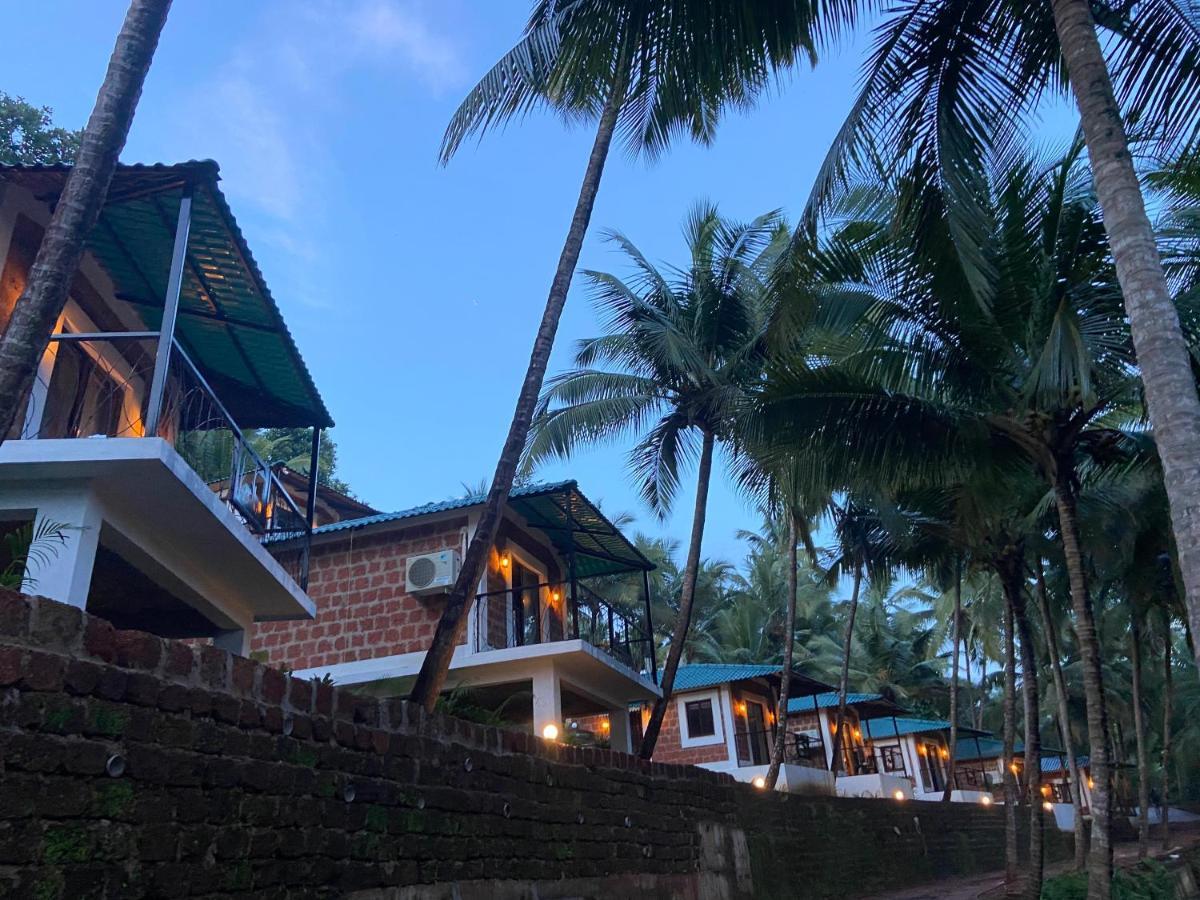 Atmani Waterfront Resort Cola Exterior photo
