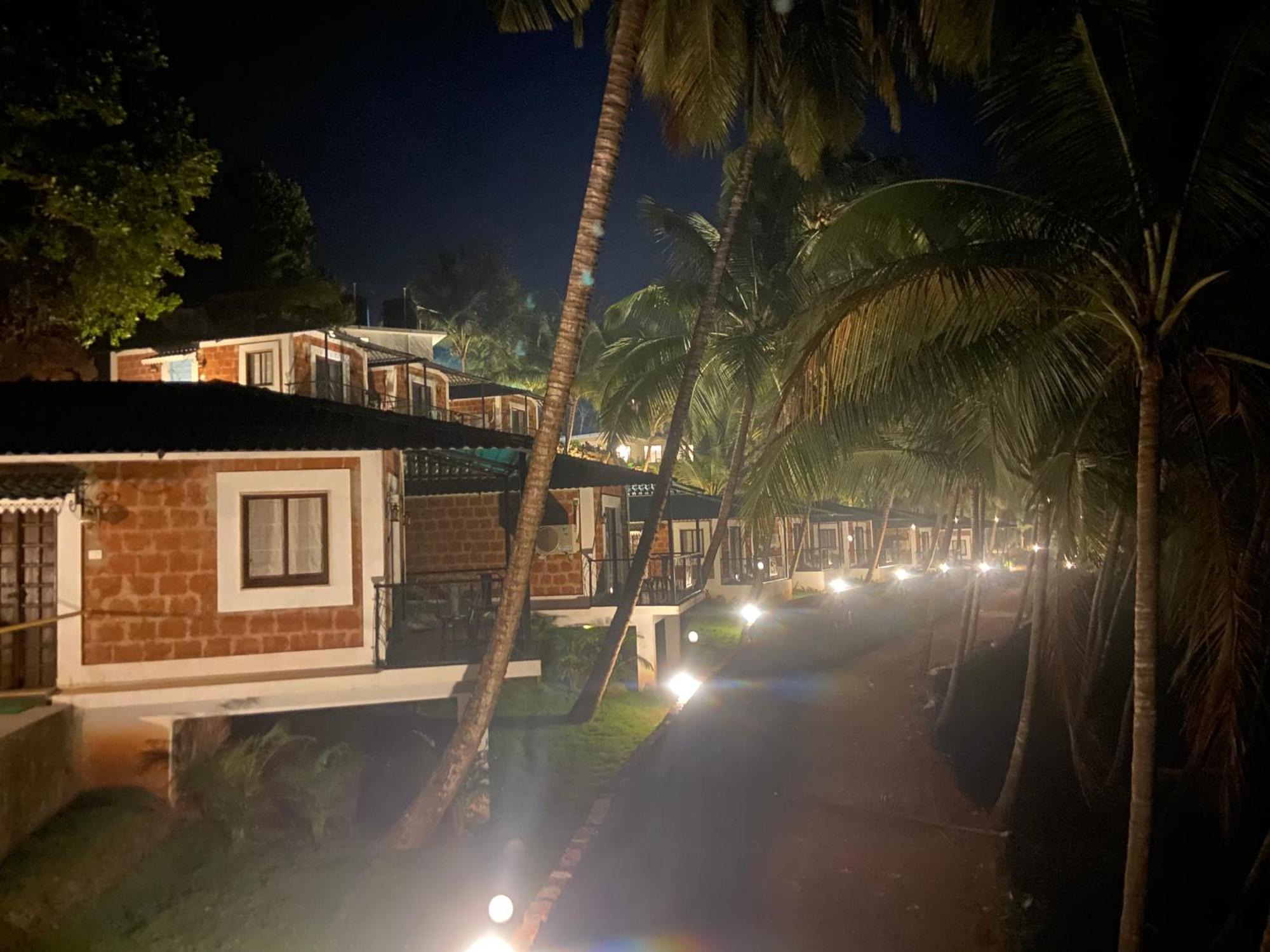 Atmani Waterfront Resort Cola Exterior photo